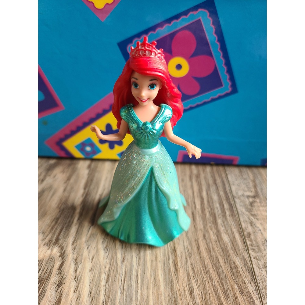 Disney Princess Ariel MagiClip Doll Green Glitter Gown Little Mermaid Figure